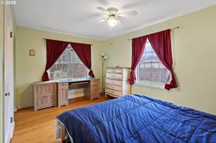 9311/9315 SE Grant St, Portland, OR 97216 - Photo 8