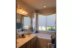 19244 Cantata Dr, Oregon City, OR 97045 - Photo 10