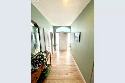 19244 Cantata Dr, Oregon City, OR 97045 - Photo 2