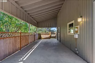 2460 Stephanie Ln, North Bend, OR 97459 - Photo 20
