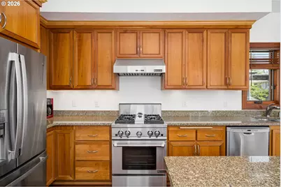 2883 Lord Byron Pl, Eugene, OR 97408 - Photo 12