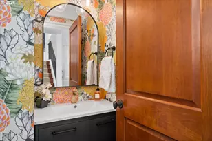 2883 Lord Byron Pl, Eugene, OR 97408 - Photo 24