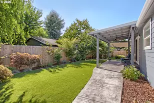 244 NW Hayden Ct, Hillsboro, OR 97124 - Photo 20