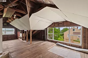 357 W Niagara Ave, Astoria, OR 97103 - Photo 14