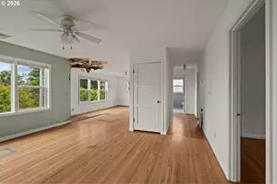 357 W Niagara Ave, Astoria, OR 97103 - Photo 6