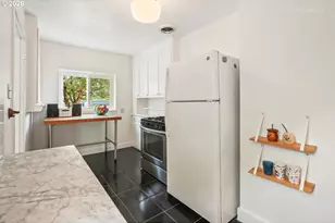 1411 NE Highland St, Portland, OR 97211 - Photo 10