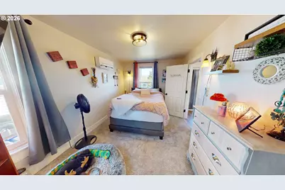 412 E 11th St, The Dalles, OR 97058 - Photo 12