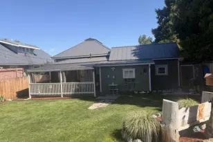 412 E 11th St, The Dalles, OR 97058 - Photo 24