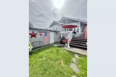 549 NE Nash St, Roseburg, OR 97470 - Photo 18