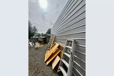 549 NE Nash St, Roseburg, OR 97470 - Photo 26