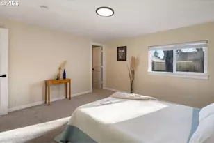 450 Hunsaker Ln, Eugene, OR 97404 - Photo 24