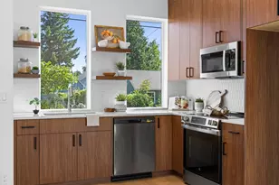 5303 SE Malden St, Portland, OR 97206 - Photo 4