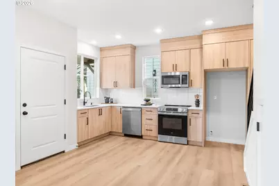 8632 SW 21st Ave, Portland, OR 97219 - Photo 6
