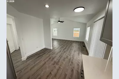 905 Monroe St, Harrisburg, OR 97446 - Photo 10