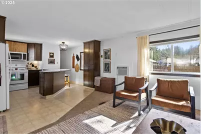 505 W Jones St, Yacolt, WA 98675 - Photo 8