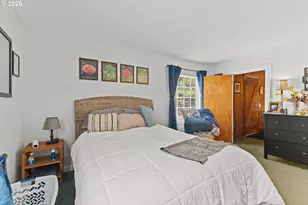 905 E 1st St, Coquille, OR 97423 - Photo 18