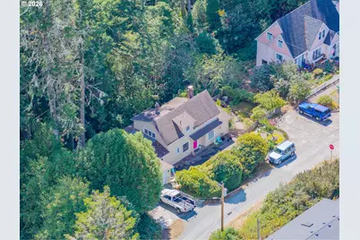 905 E 1st St, Coquille, OR 97423 - Photo 42