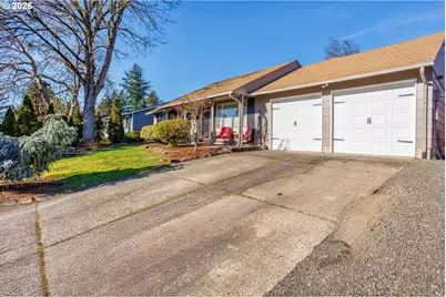 85 NE 23rd St, Gresham, OR 97030 - Photo 2