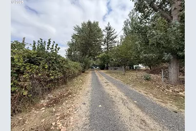 970 Lasalle St, Harrisburg, OR 97446 - Photo 6