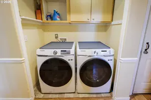 3047 NE Leah St, Salem, OR 97305 - Photo 12