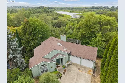 512 SE Alder Ct, Hillsboro, OR 97123 - Photo 2
