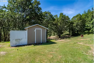 600 Becker Rd, Roseburg, OR 97471 - Photo 40