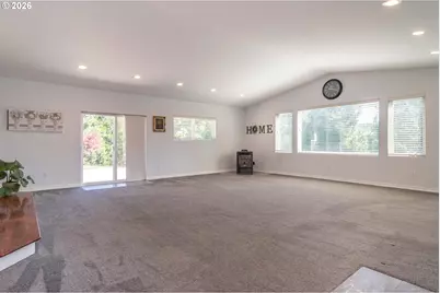 600 Becker Rd, Roseburg, OR 97471 - Photo 20