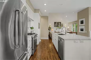 8710 NW Hazeltine St, Portland, OR 97229 - Photo 10