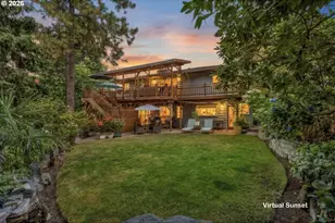 725 NW Mawrcrest Dr, Gresham, OR 97030 - Photo 2