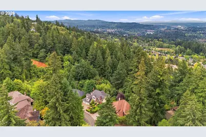1373 Skye Pkwy, West Linn, OR 97068 - Photo 42