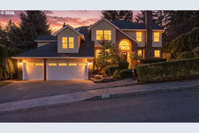 1373 Skye Pkwy, West Linn, OR 97068 - Photo 2