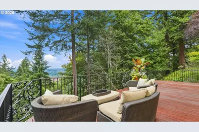 1373 Skye Pkwy, West Linn, OR 97068 - Photo 38