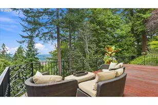 1373 Skye Pkwy, West Linn, OR 97068 - Photo 38