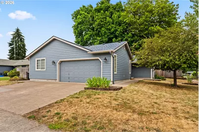 2484 Melrose Loop, Eugene, OR 97402 - Photo 2