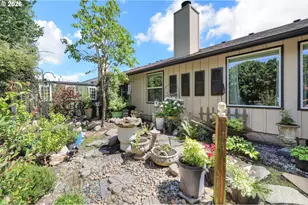 2776 Dayna Ln, Eugene, OR 97408 - Photo 40