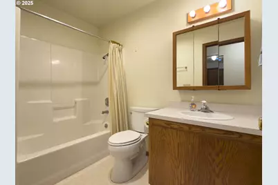 1108 6th St SE, Bandon, OR 97411 - Photo 34