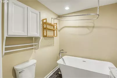 3819 SE 130th Ave, Portland, OR 97236 - Photo 16