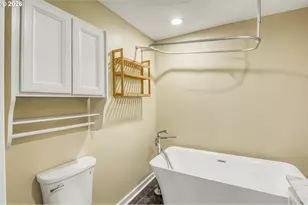 3819 SE 130th Ave, Portland, OR 97236 - Photo 16