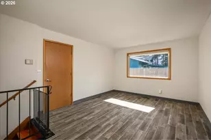 327 NE 169th Ave, Portland, OR 97230 - Photo 16