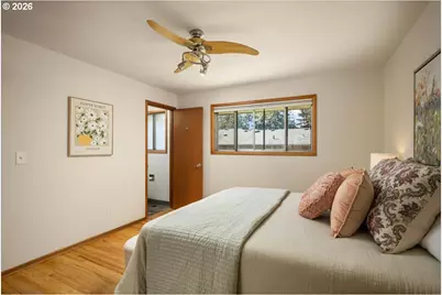 327 NE 169th Ave, Portland, OR 97230 - Photo 20