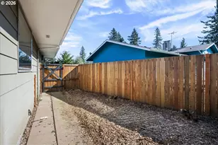 327 NE 169th Ave, Portland, OR 97230 - Photo 36