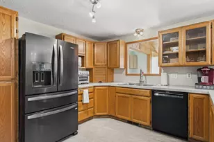 4554 Jan Ree Dr, Salem, OR 97305 - Photo 14