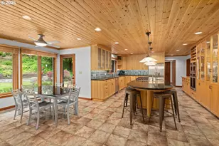 1515 S Radcliffe Ct, Portland, OR 97219 - Photo 10