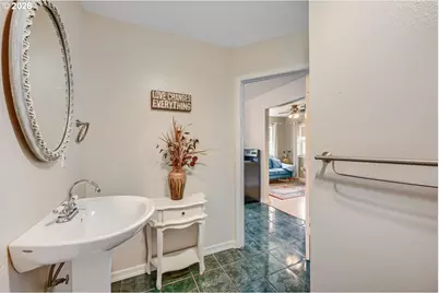 1850 Monroe St, Eugene, OR 97402 - Photo 20