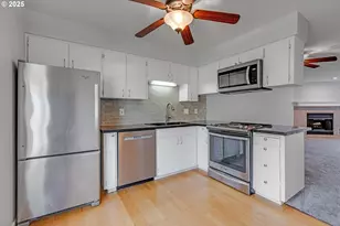 10900 SW 76th Pl, Portland, OR 97223 - Photo 14