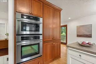 6731 SW 11th Dr, Portland, OR 97219 - Photo 12