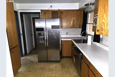 902 N Parkway Ave, Battle Ground, WA 98604 - Photo 6