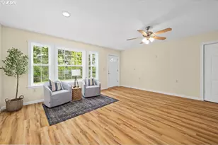 681 SW Birch Ave, Warrenton, OR 97146 - Photo 2