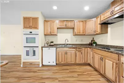 681 SW Birch Ave, Warrenton, OR 97146 - Photo 6