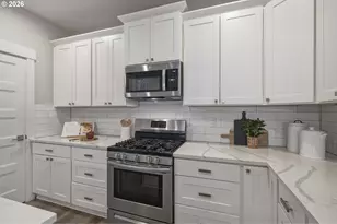 14535 SE Garland Ln, Milwaukie, OR 97267 - Photo 8